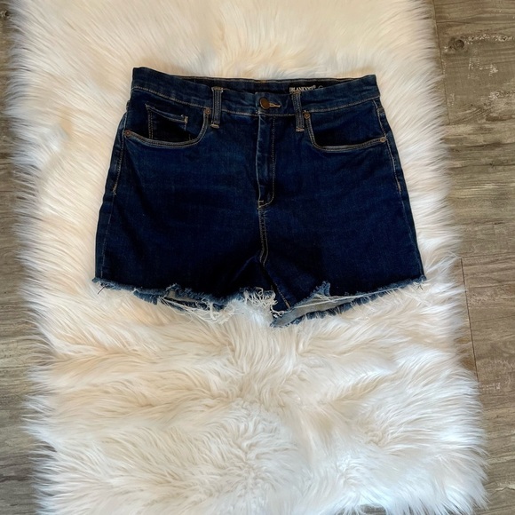 Blank NYC Pants - Blank NYC Retro High Rise Jean Shorts - size 29